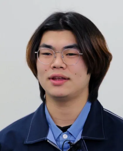 先輩インタビュー動画サムネイル