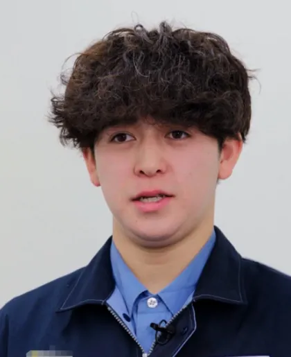 先輩インタビュー動画サムネイル